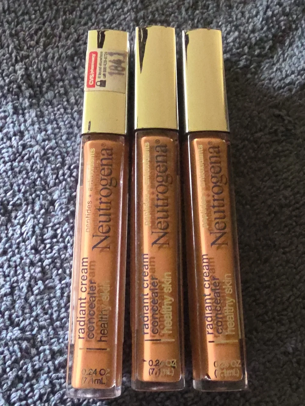 Three Neutrogena Radiant Cream Concealer - Mocha Med/deep 03 Shade